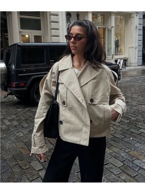 Zara Neutral Beige Cropped Trench Coat with Double-Breasted Buttons